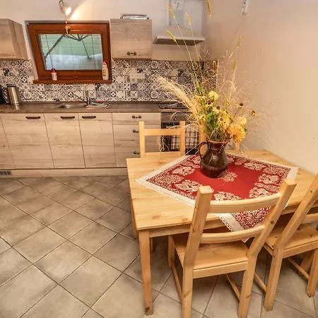 Vinny Sklep Kovarna - Nad Presovnou Rohatec Exterior photo