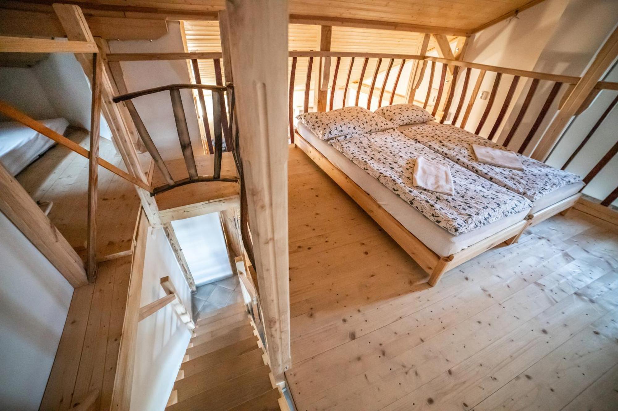 Vinny Sklep Kovarna - Nad Presovnou Apartment Rohatec